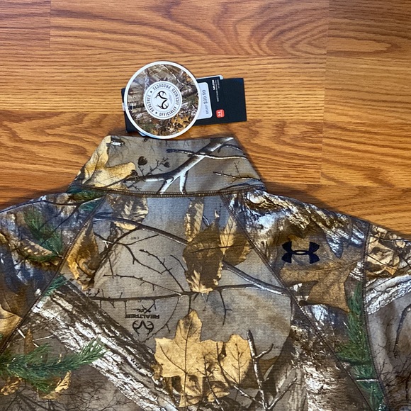 UNDER ARMOUR Realtree Camo Jacket - Picture 4 of 4